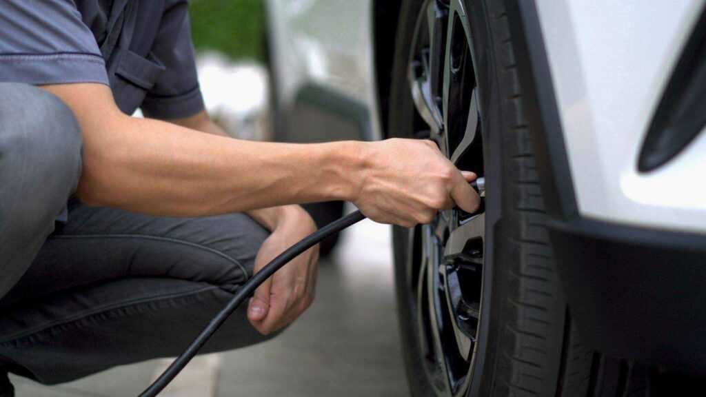 Best Cordless Car Tire Inflators in 2023